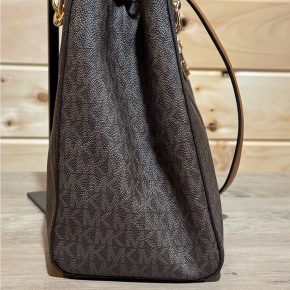 MICHAEL KORS Cynthia Medium Satchel Purse- Brown/Acorn - Picture 10 of 16